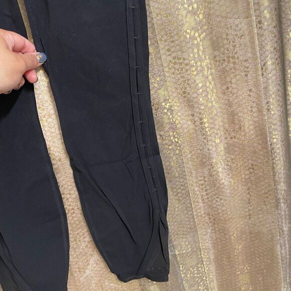 Athleta Black High Rise Peekaboo Mesh 7/8 Leggings, Small - Picture 5 of 10